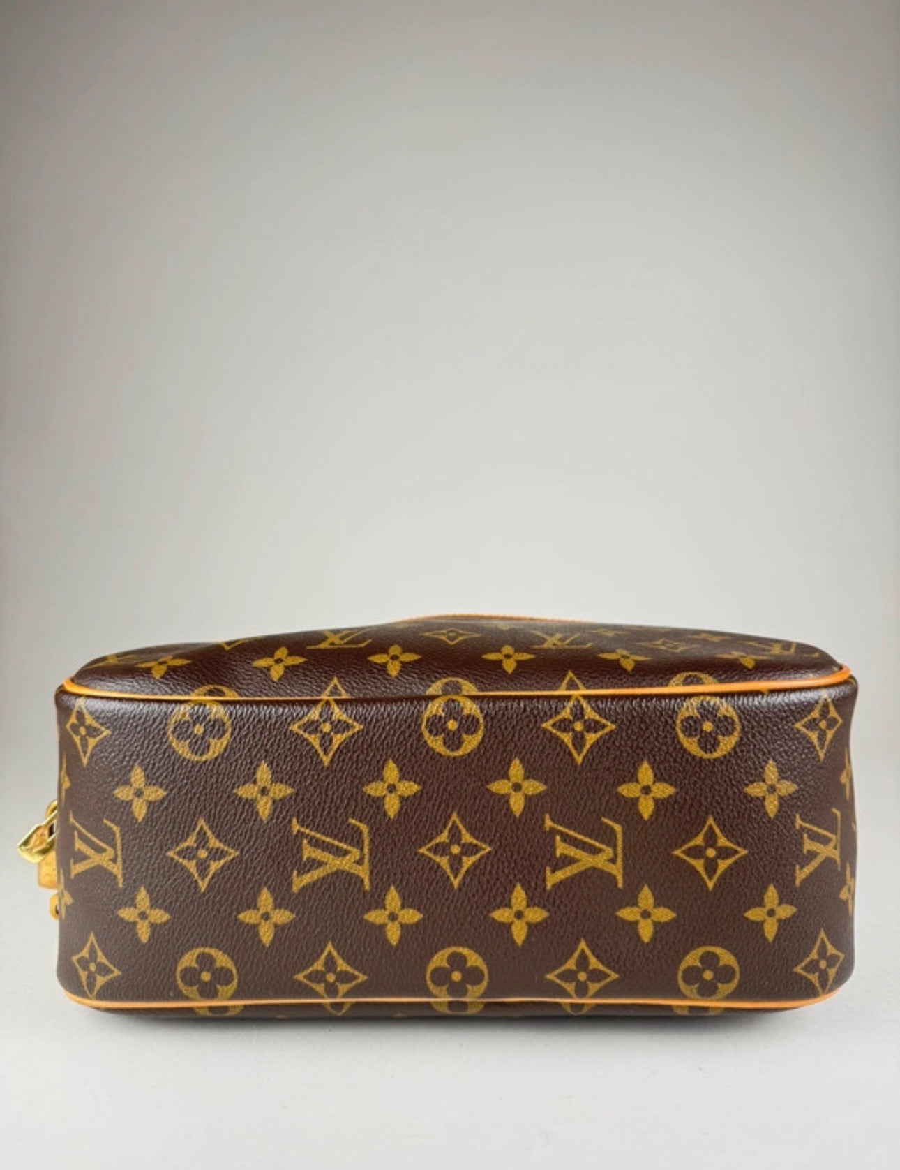 Louis Vuitton Trouville - respace.studio
