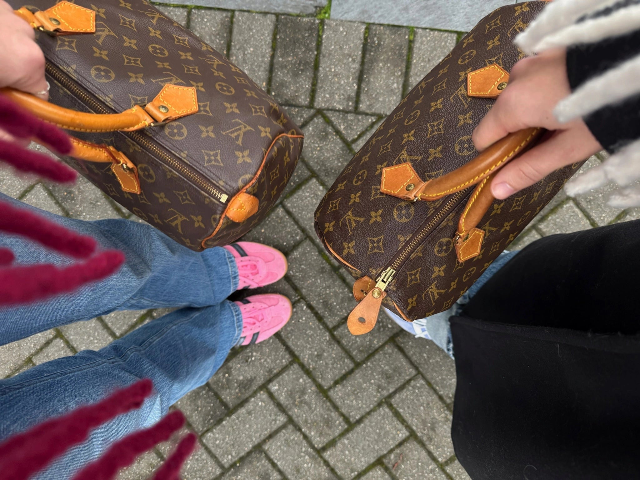 louis vuitton handbags banner