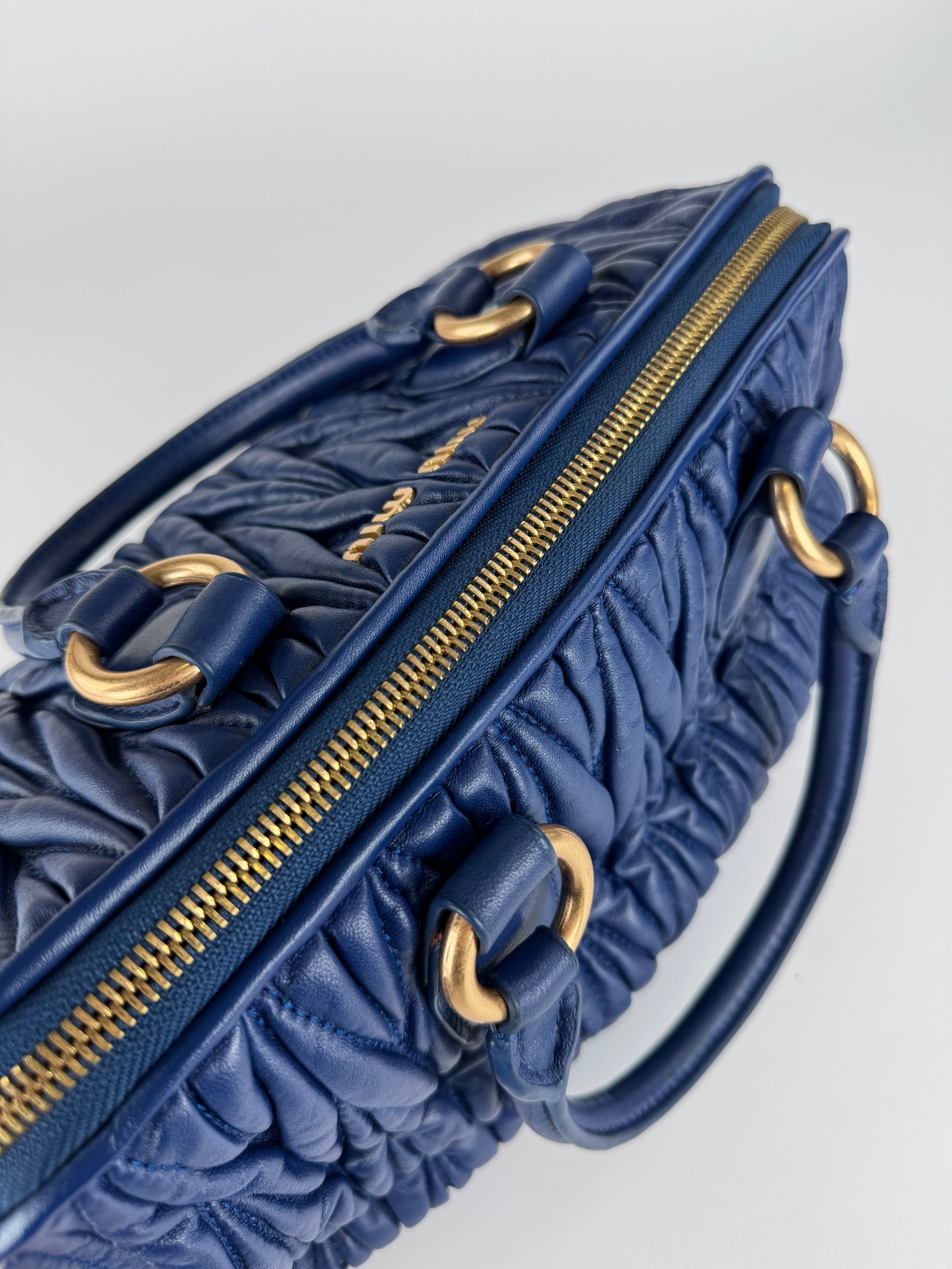 Miu Miu Matelasse Sac A Main - respace.studio