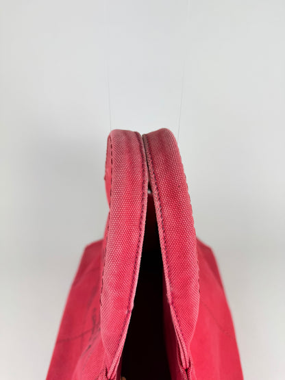Prada Canapa MM - respace.studio