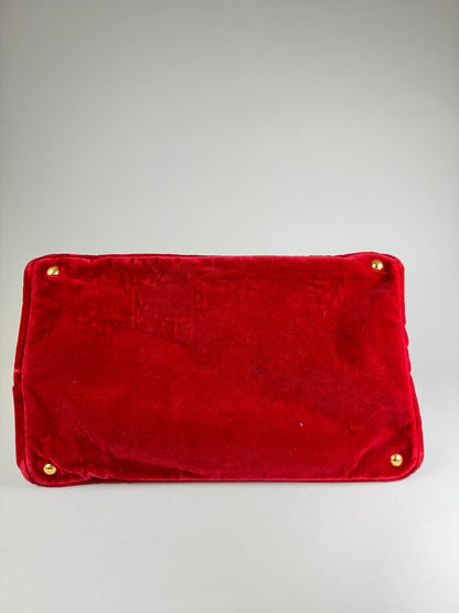 Prada Canapa MM Velour - respace.studio