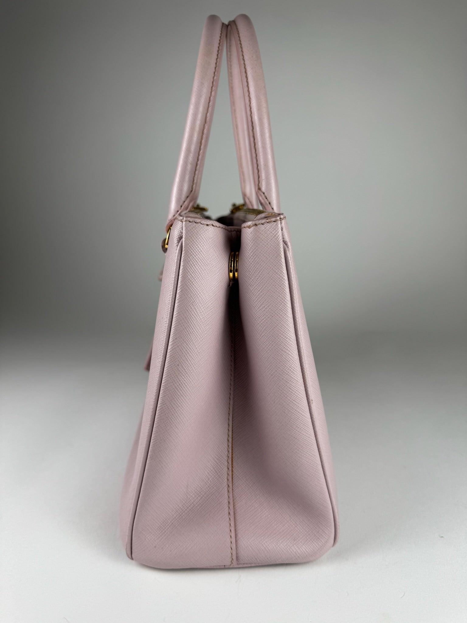 Prada Galleria - respace.studio