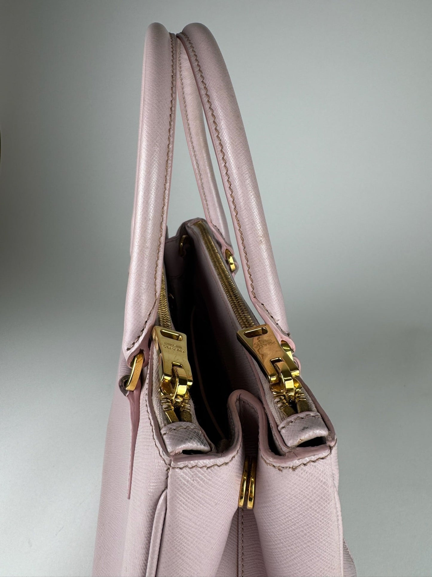 Prada Galleria - respace.studio