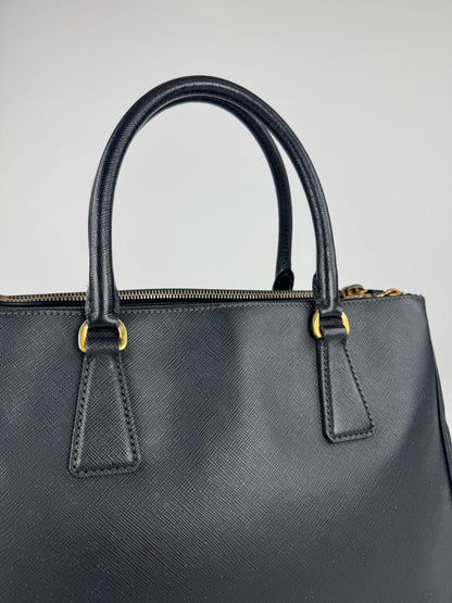 Prada Galleria Medium - respace.studio