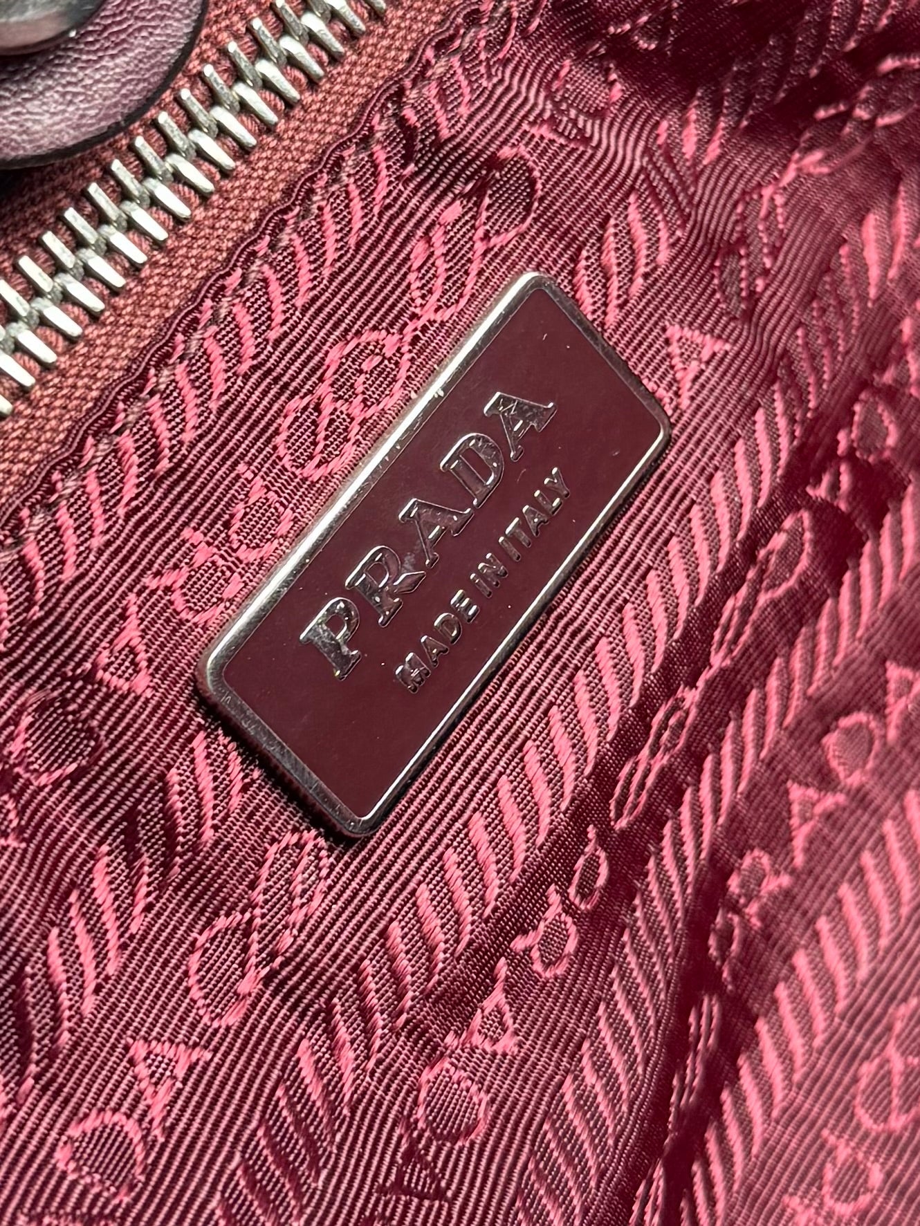 Prada Tessuto Sfumato - respace.studio