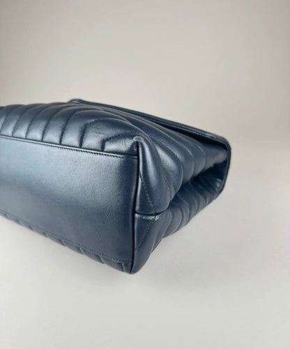 Yves Saint Laurent Loulou - respace.studio